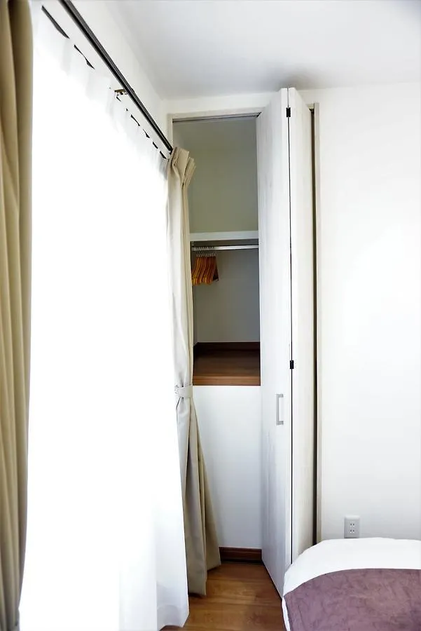 難波西villa Осака 0*,  Япония